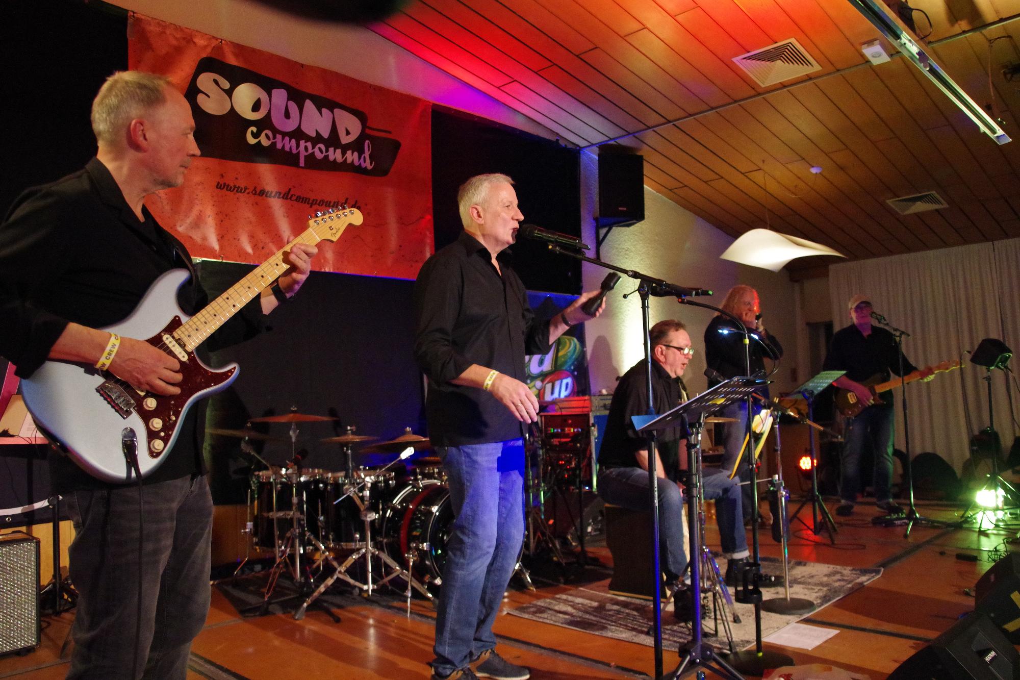 Soundcompound Live auf der Bühne